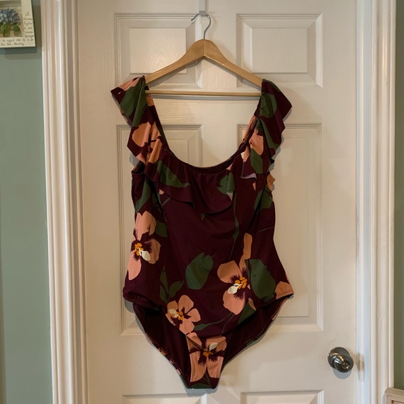 EVRI 1-piece bathing suit 4X Stunning Nikita Seamed Ruffled Primrose NWT w/strap - Picture 3 of 11